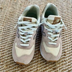 New Balance size 8